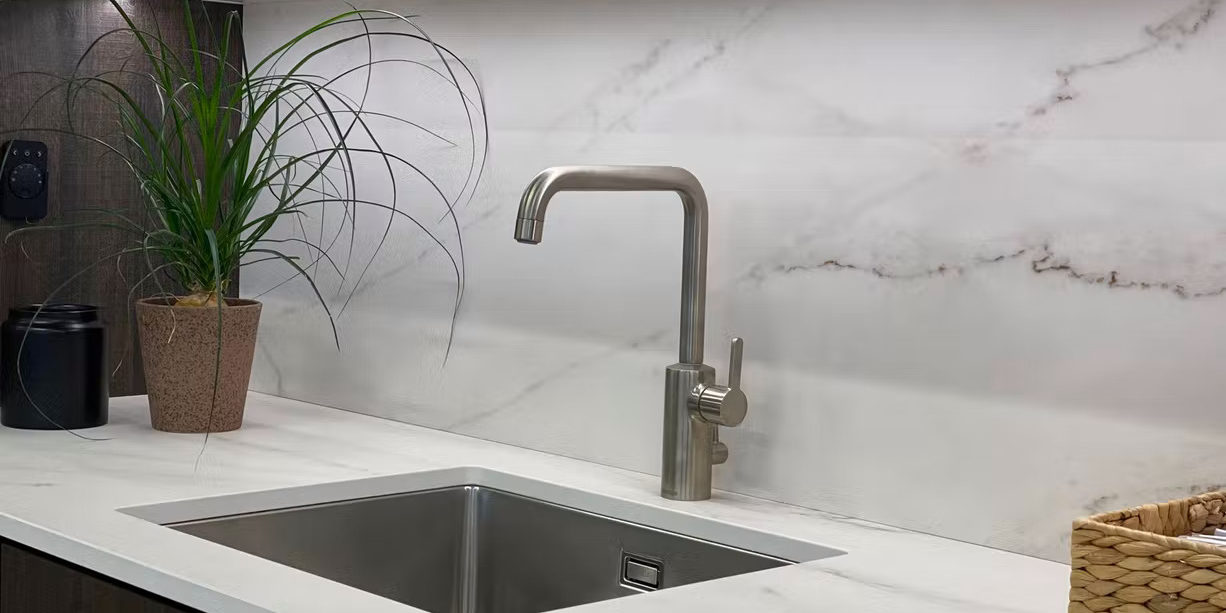 dekton-rem-at-esan-levykaluste-in-tampere